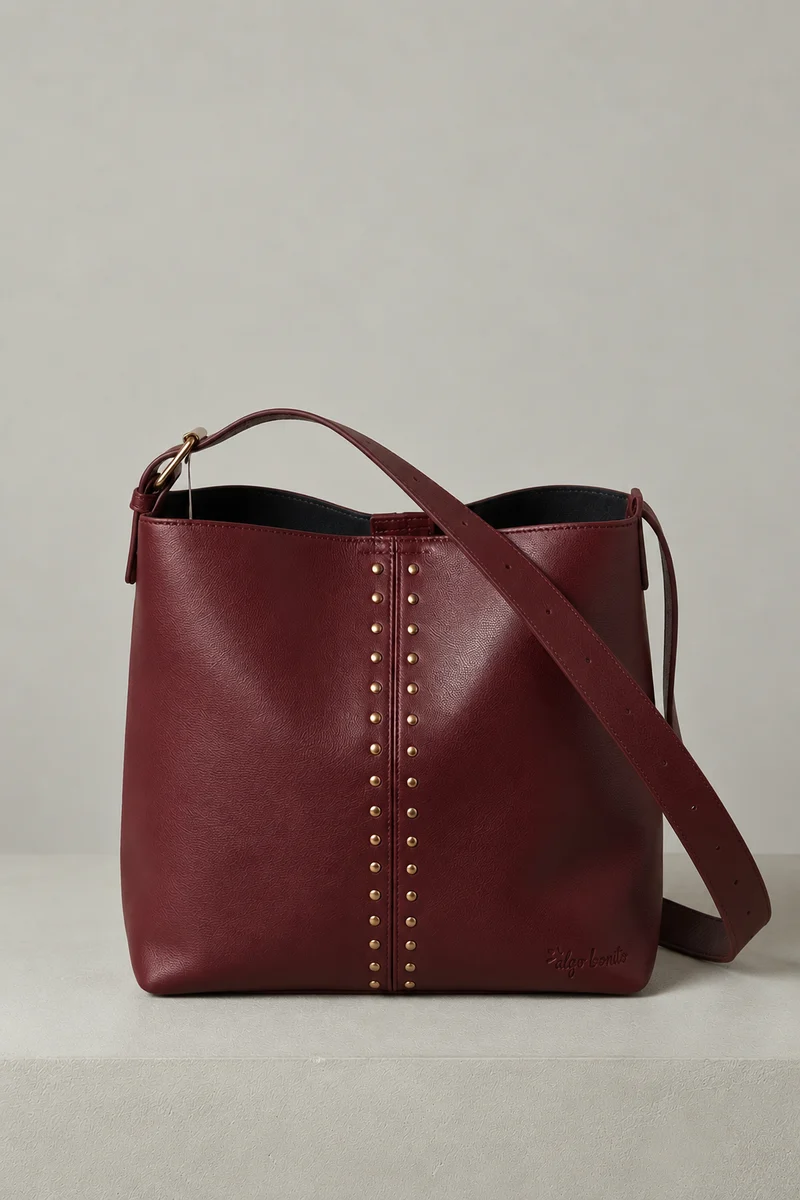 Bolso tachas granate