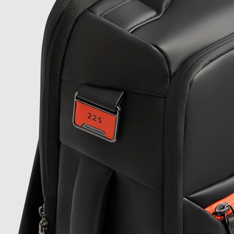 Zaino da viaggio "Piquadro x Audi Revolut F1®"