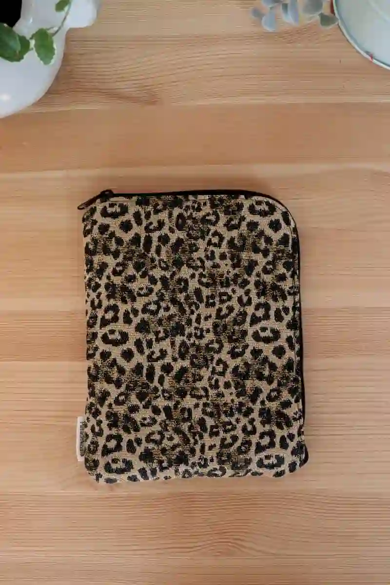 Funda acolchada libro electrónico Salvaje / Animal print