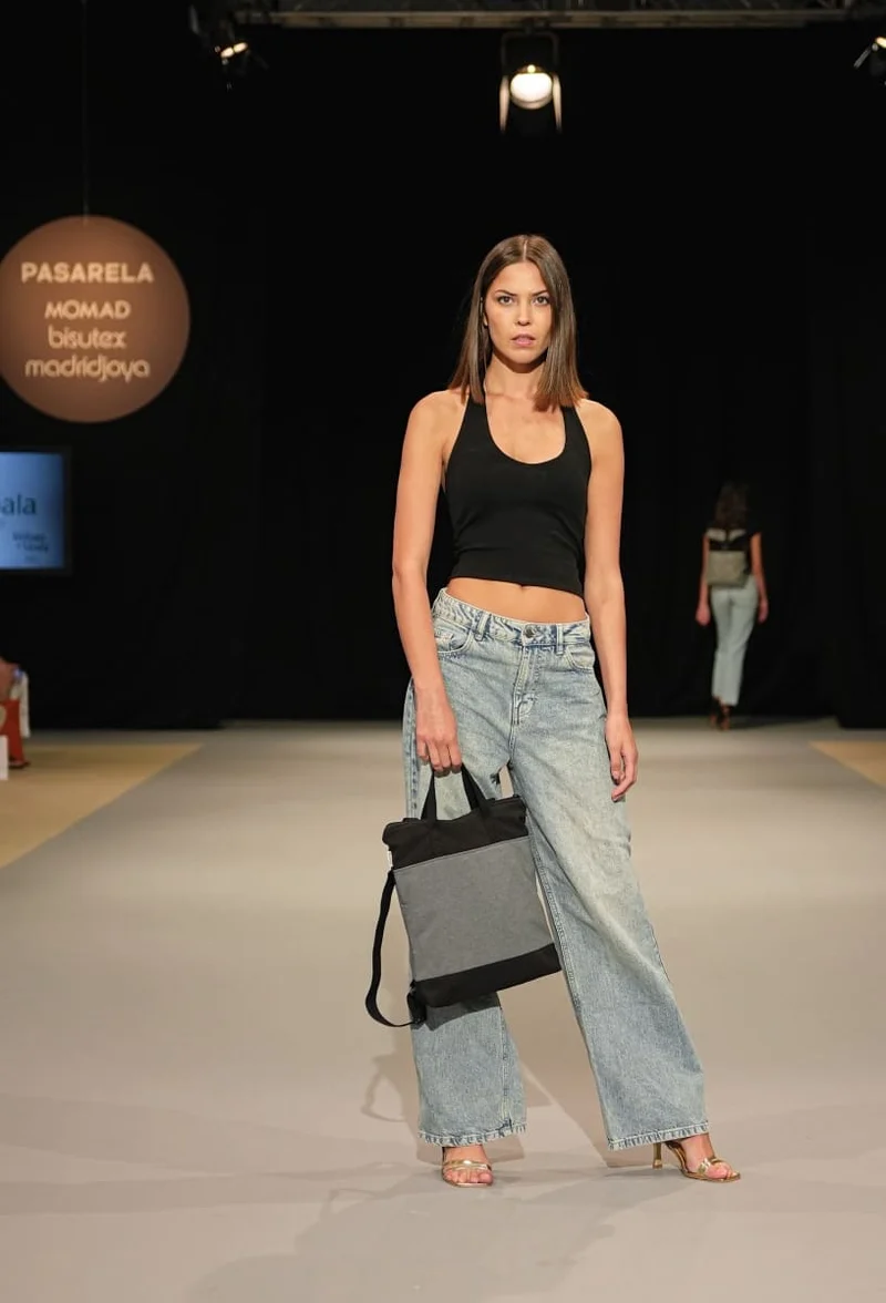 Mochila - bolso Gris & Negra repelente al agua
