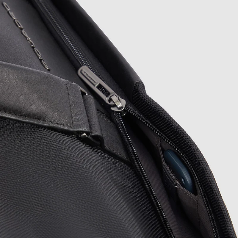 Borsa porta abiti con gancio in tessuto riciclato