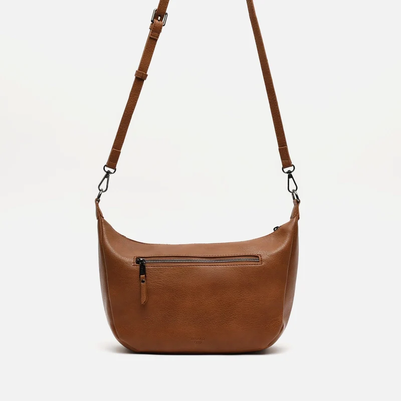 Kalania bolso bandolera mediano con detalles metálicos ED.
