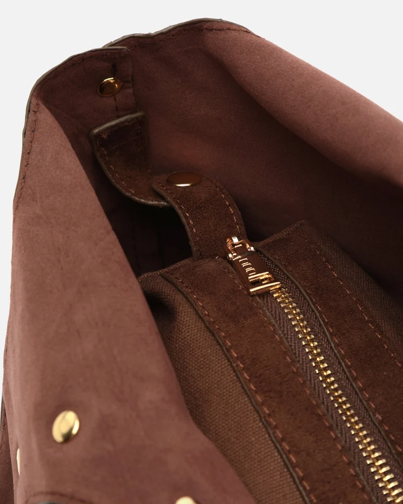 Nemi bolso hobo grande efecto ante con detalles metálicos grandes