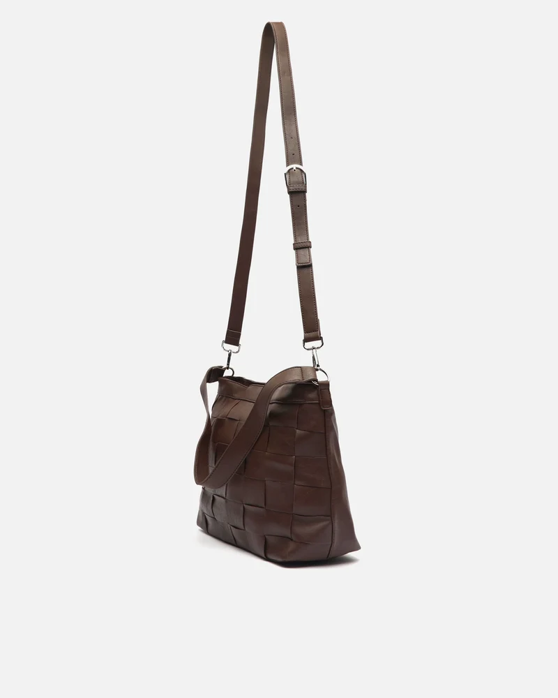 Fuso bolso de hombro trenzado con bandolera extraíble