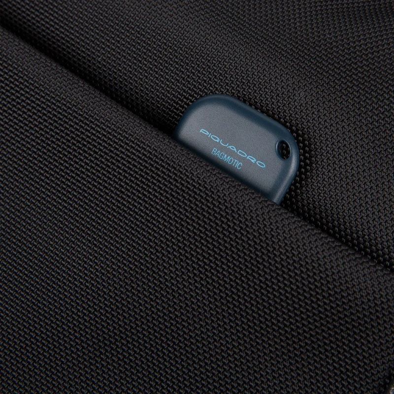 Borsa porta abiti pieghevole in tessuto riciclato