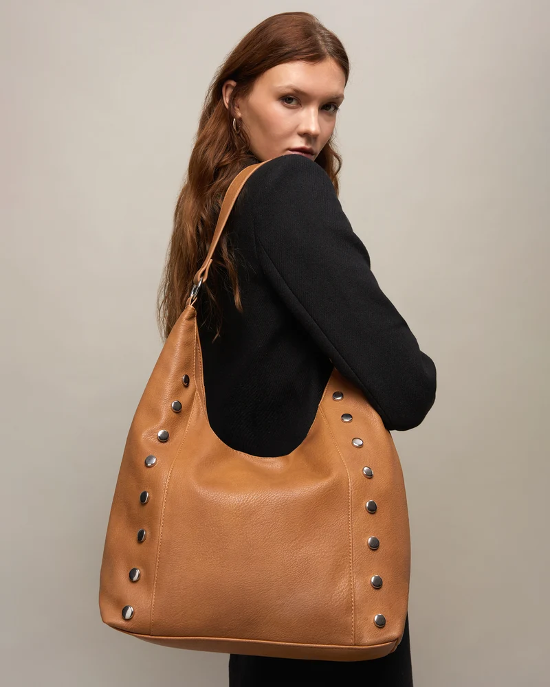Diblini bolso hobo con detalles metálicos