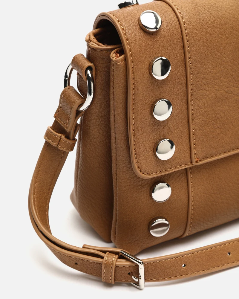Diblin bolso bandolera con solapa y detalles metálicos