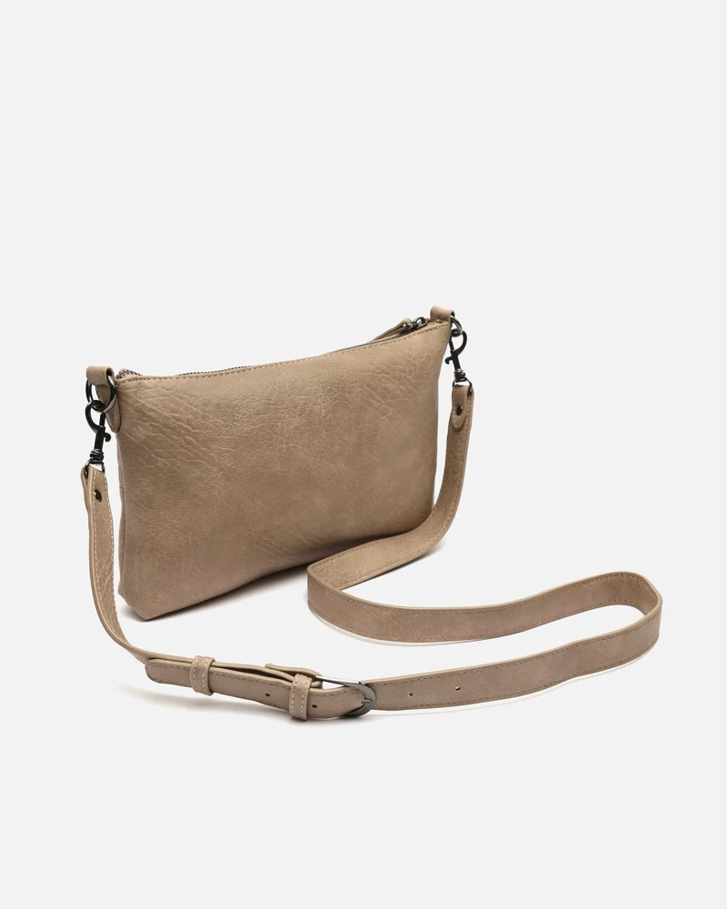 Sereny bolso bandolera pequeño con detalles metálicos