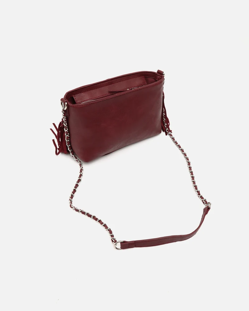 Anabelas bolso bandolera con detalles metálicos y flecos