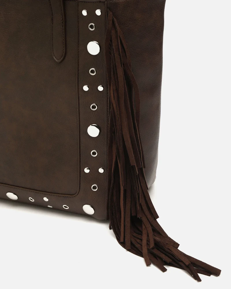 Catrinas bolso shopper grande con detalles metálicos y flecos