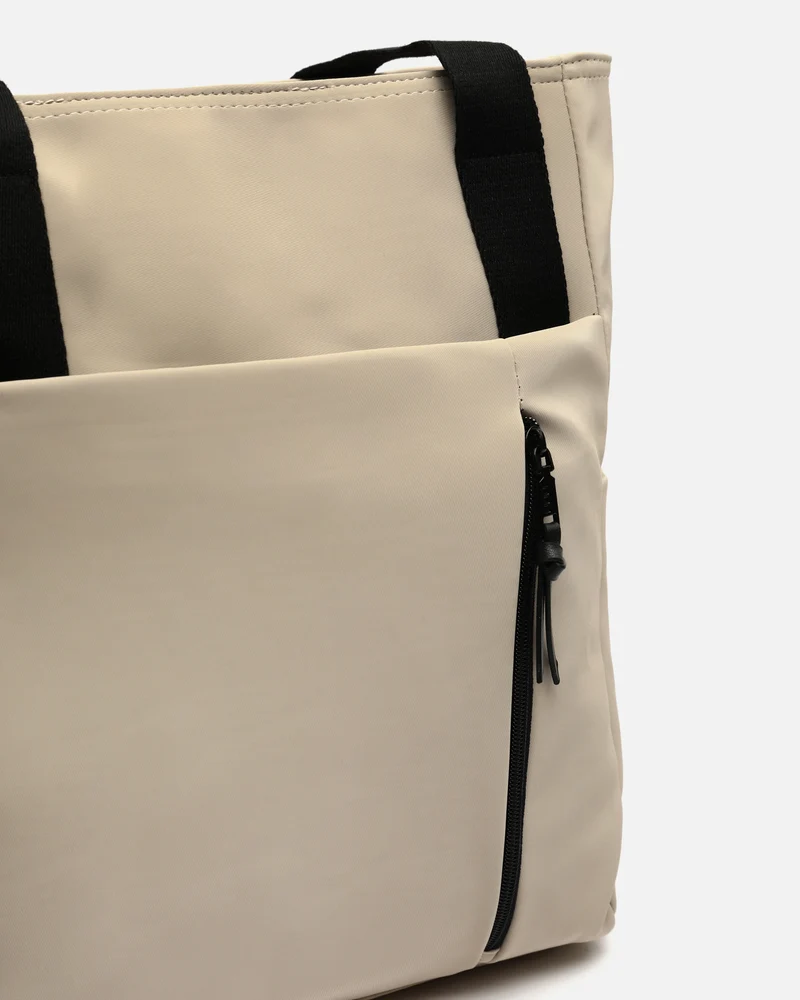 Dominica mochila grande en nylon con bolsillo para portátil (14") y asa de hombro