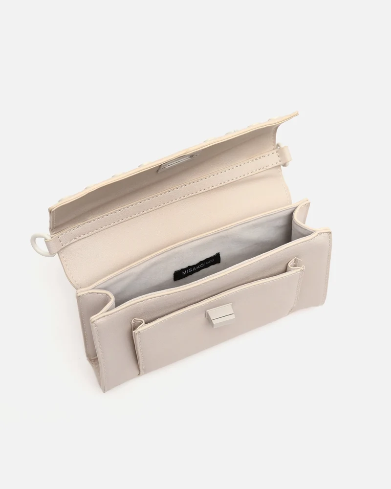 Danbai bolso bandolera pequeño con solapa y detalles metálicos ED.