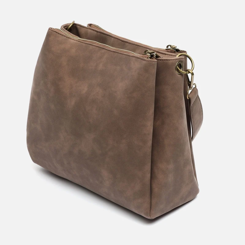 Kubi bolso hobo mediano con asa bandolera extraíble ED.