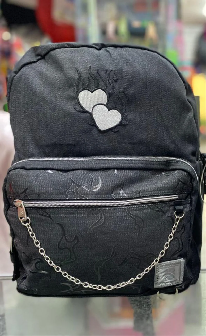 Mochila juvenil corazones flamas Chenson