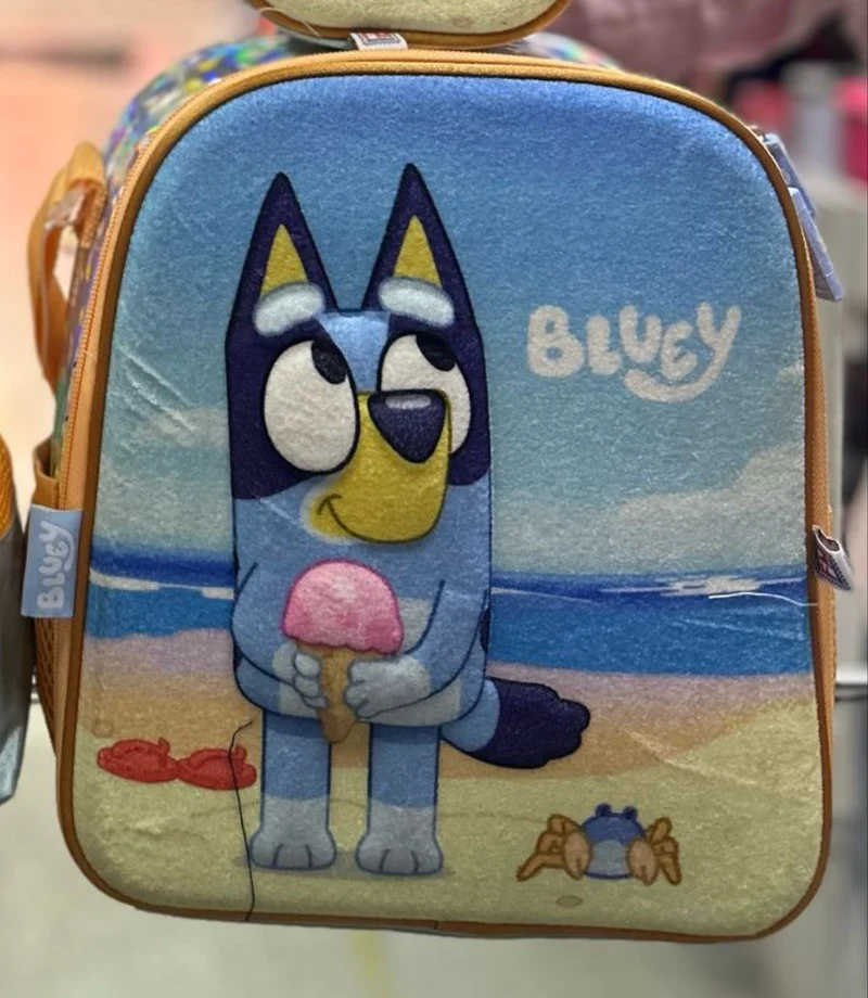 Lonchera Bluey playa fotorama