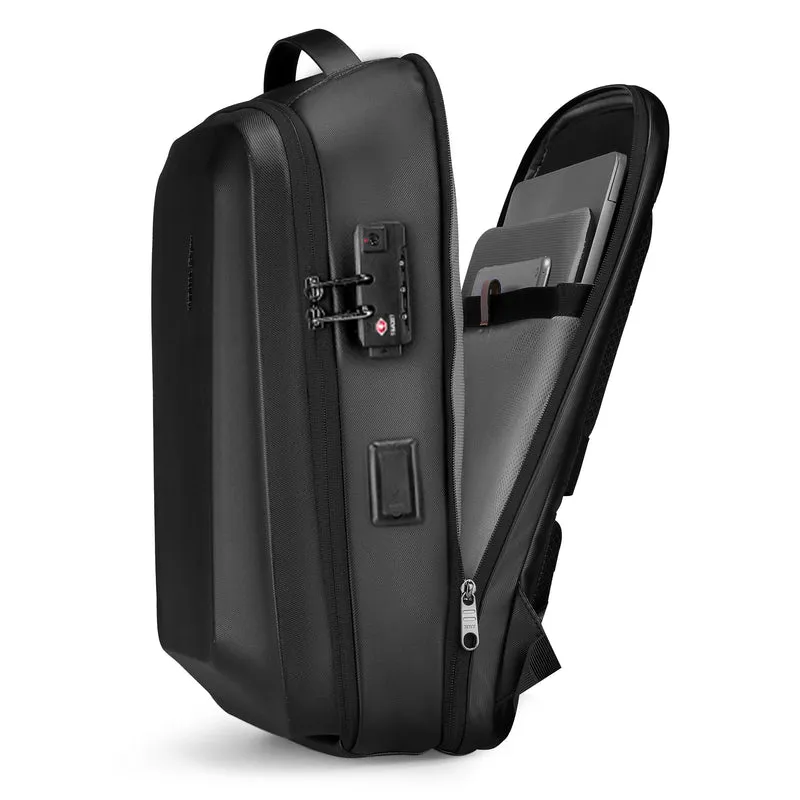 MEMPHIS: Mochila para portátil de negocios de 15.6” con cerradura TSA y puerto USB.