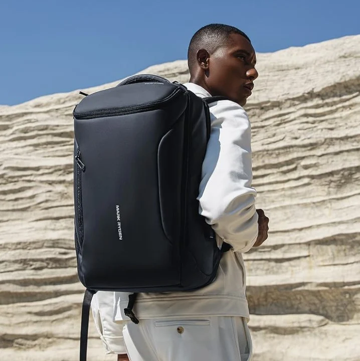 VOYAGER: Mochila espaciosa para portátil, ideal para negocios
