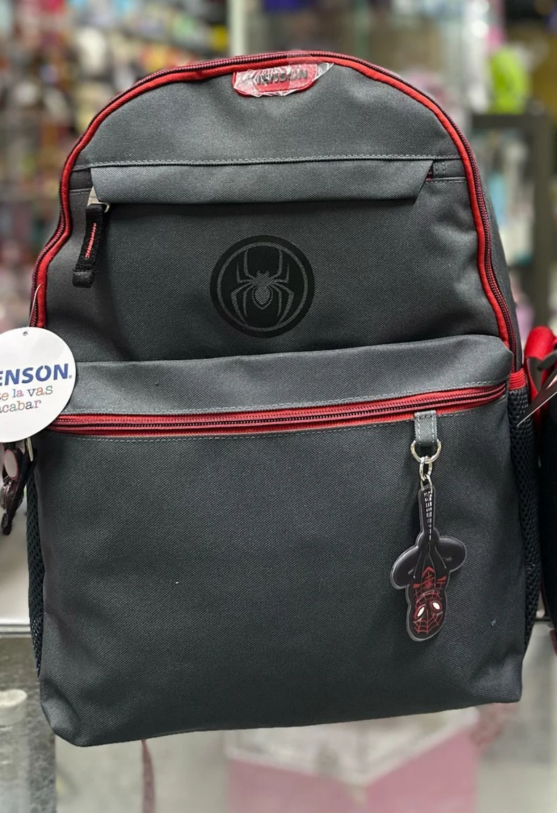 Mochila juvenil Miles Morales llavero chenson