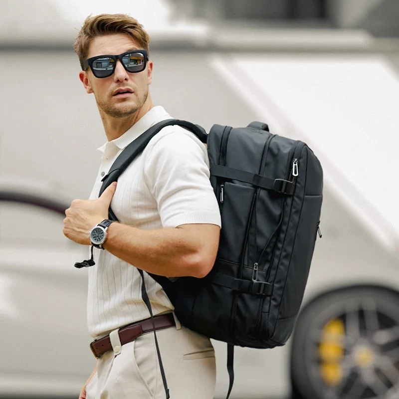 AVIATOR LOCK: Mochila expandible para portátil de viaje de 17 pulgadas con certificación TSA.