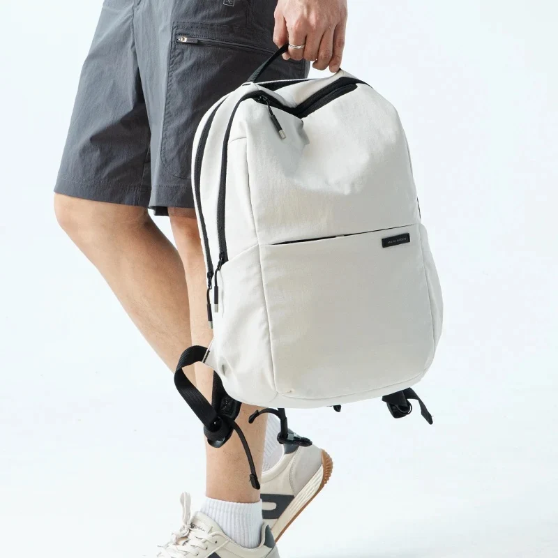 FARO: Mochila ligera para portátil de 15.6" para viajes