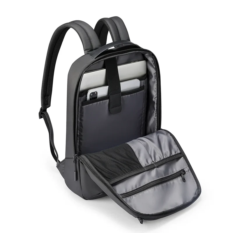 OSCAR: Mochila de negocios de 15.6" para uso diario