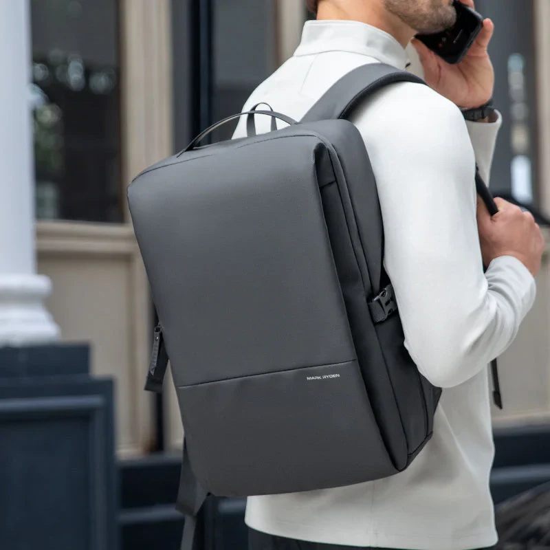 BOSTON: Mochila para portátil de 15.6" para el trabajo y los viajes.