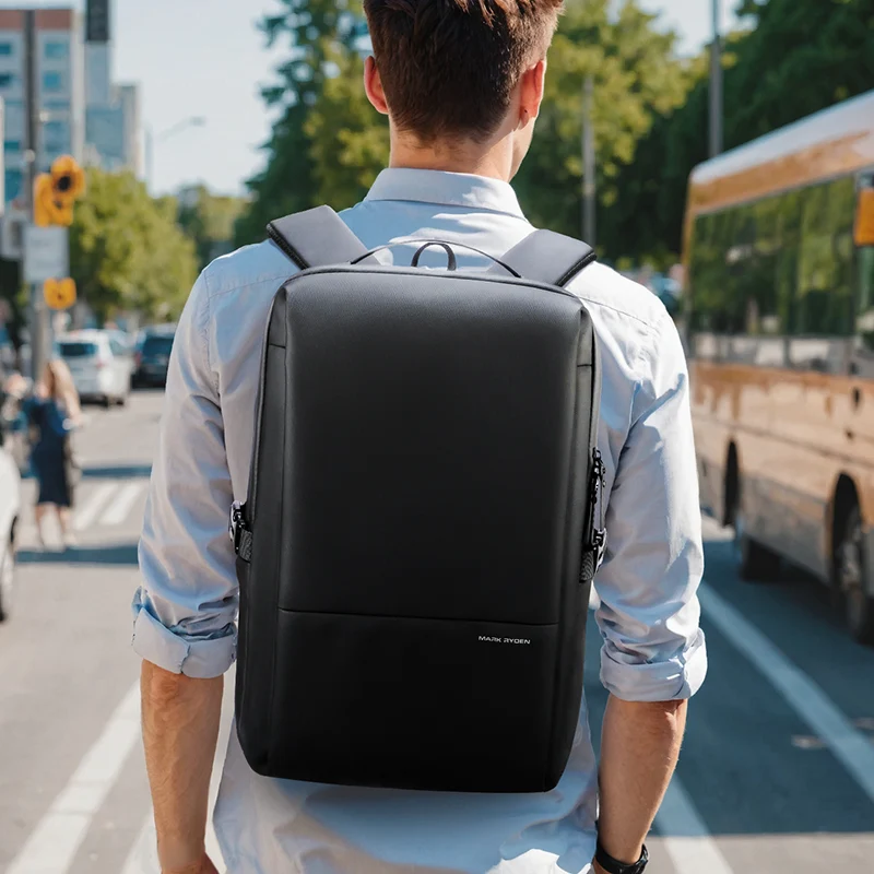 BOSTON: Mochila para portátil de 15.6" para el trabajo y los viajes.