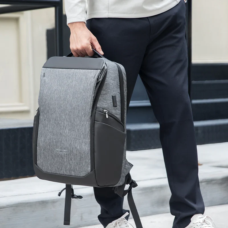 TRAVELER: Mochila para portátil de 17 pulgadas