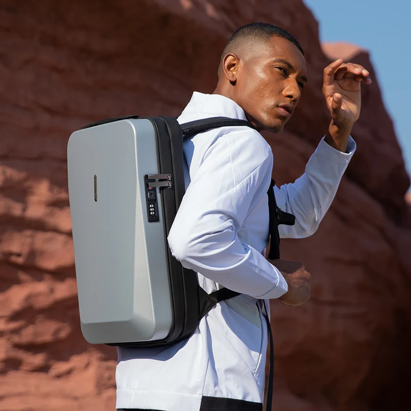 JULIUS: Mochila antirrobo para portátil con cerradura TSA