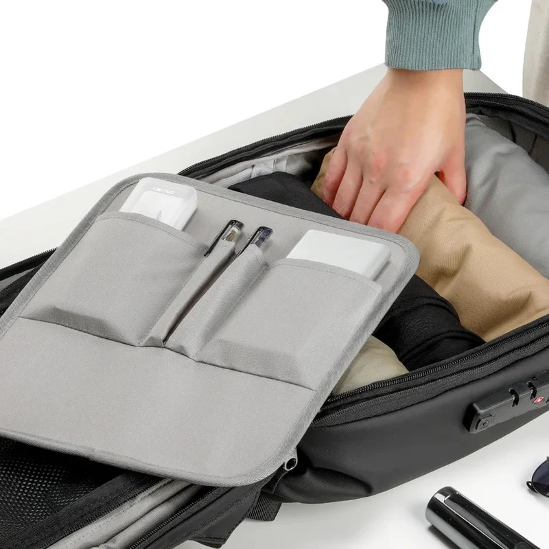 Mochila antirrobo expandible SAVIOR: Mochila para portátil de 15.6" con cierre TSA.