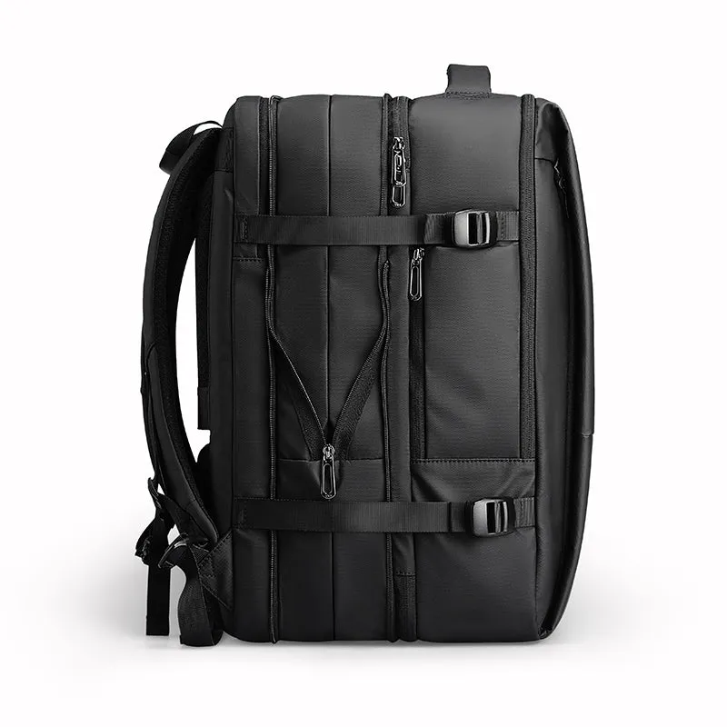 INFINIT EXPANDIBLE: Mochila expandible para portátil de 17" con puerto USB y apertura TSA.