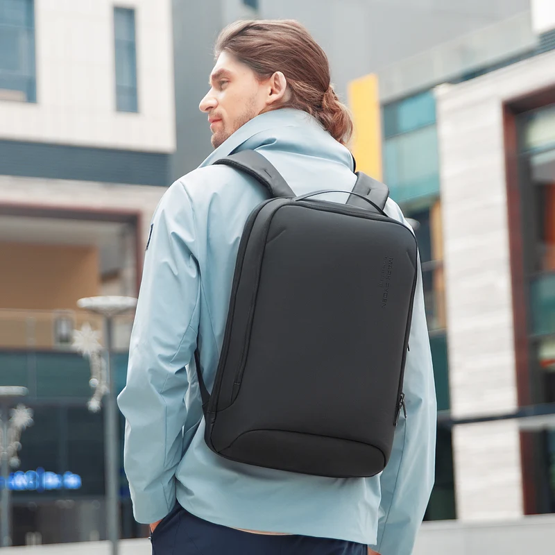 METROPOLITAN II XL: Mochila delgada para portátil de 17".