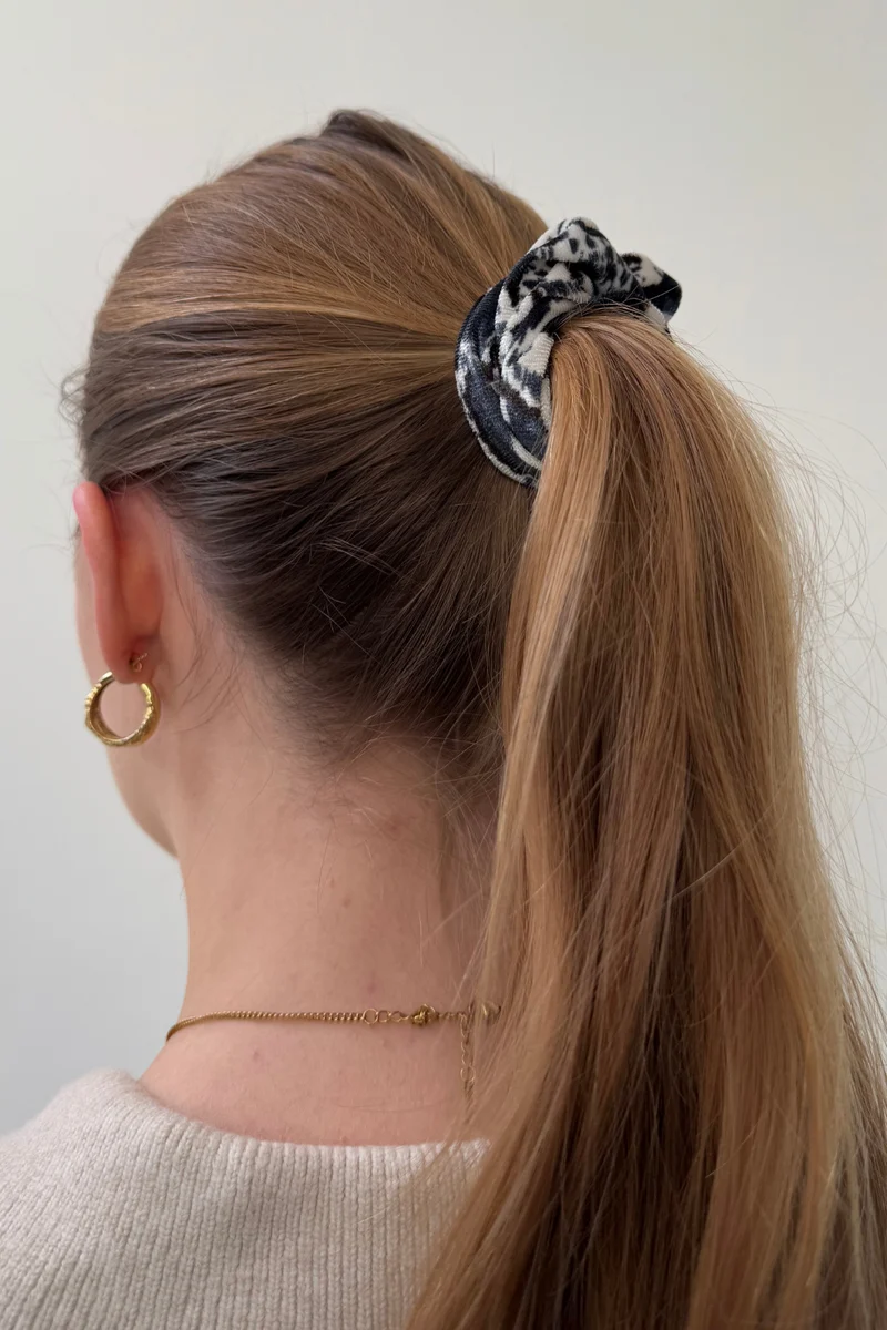 Leopard Scrunchie - Blue