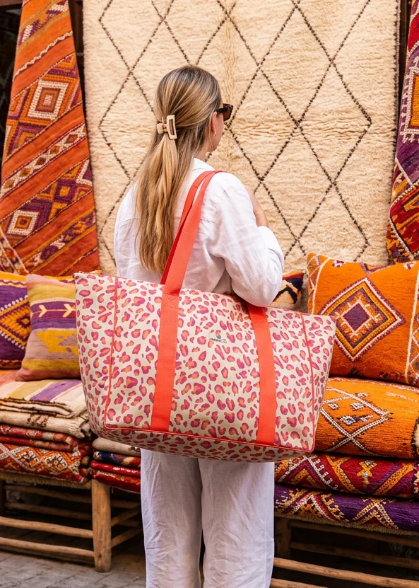 Pack Jaipur Bolso de Viaje Grande Maxi + Bolso de Mano Neopreno Coral Flúor