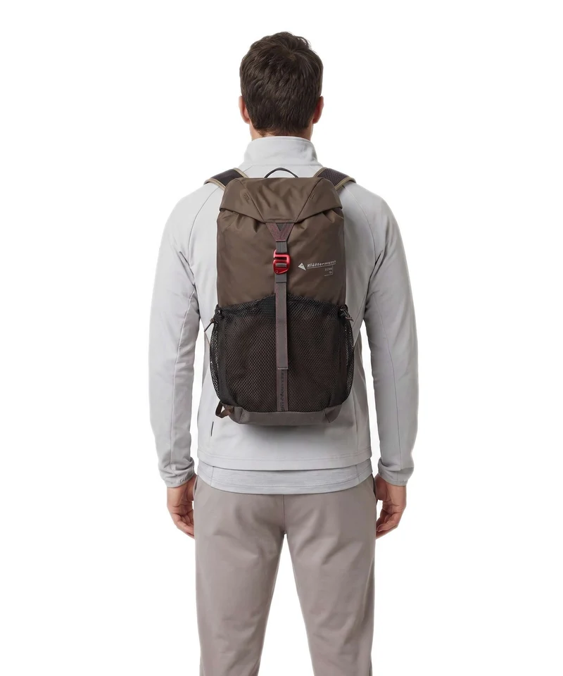 Klättermusen Fjörm 18 Mochila trekking slate brown