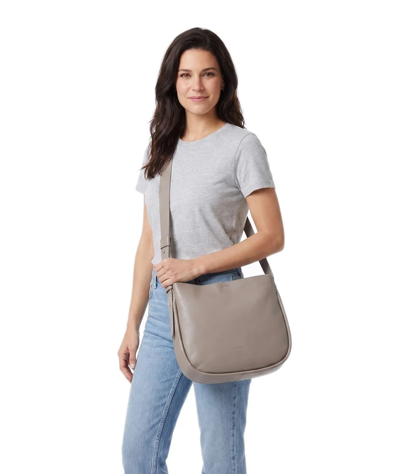 Aunts & Uncles Bohemian Vibes Coral Bandolera taupe