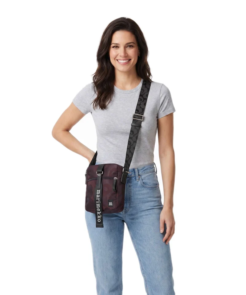 Marimekko Wear All Day Unikko Bandolera wine red/dark wine
