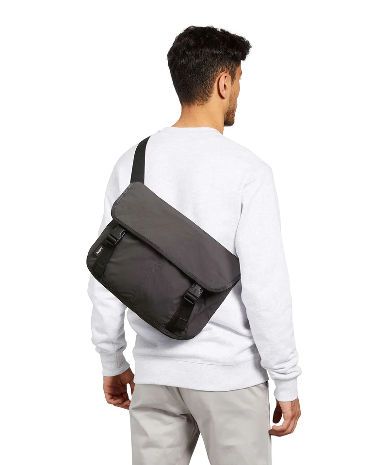 Bellroy Cinch 12 Bolso de mensajero lilachaze