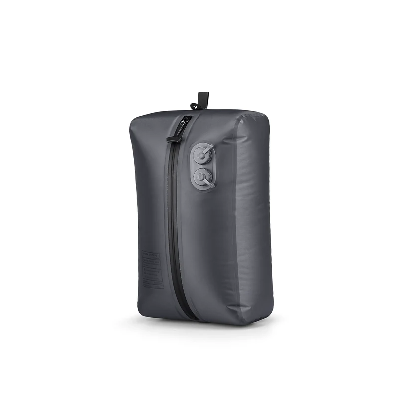 VacSpace Pro: Self-compressing Ziplock Bags Designed for Easy Organization of Clothing