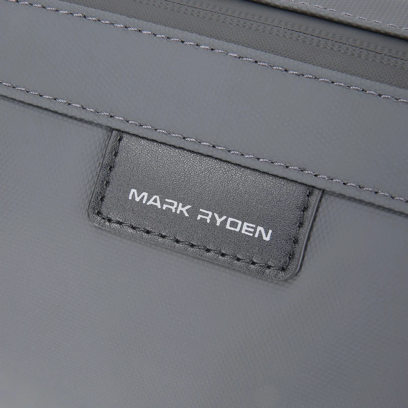 Switchstorage V: Toiletry Bag with Wet and Dry Areas for Modern Travelers