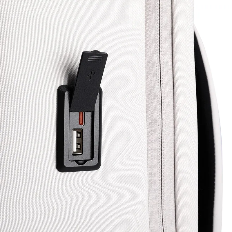 Urbanity: City Commuter Oxford USB Port 17.3 inch Laptop Backpack