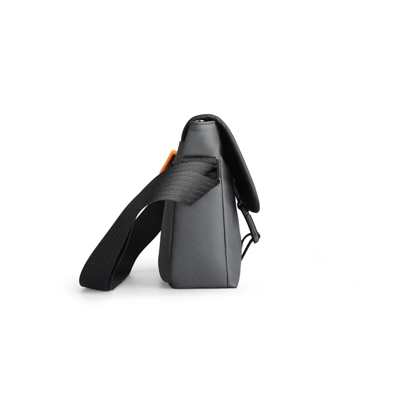Trendy: Business Casual Travel All-in-One Crossbody Bag