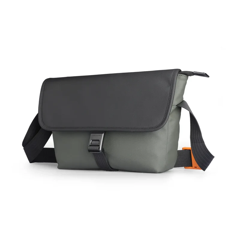 Trendy: Business Casual Travel All-in-One Crossbody Bag