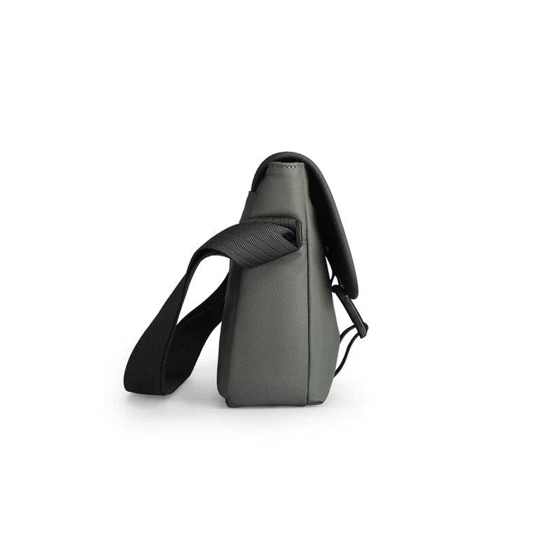 Trendy: Business Casual Travel All-in-One Crossbody Bag