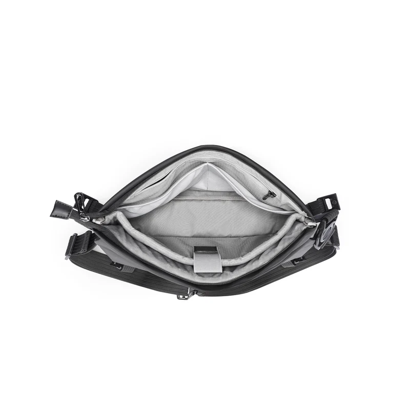Mailman: Youthful Fashionable Snd Energetic Messenger Bags