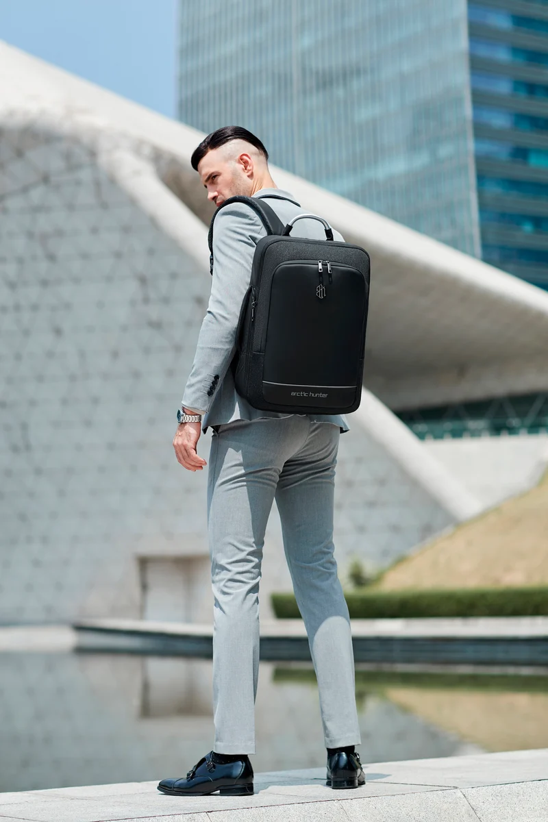 ARCTIC HUNTER B00227L | Mochila de Viaje expandible impermeable con diseño ejecutivo moderno