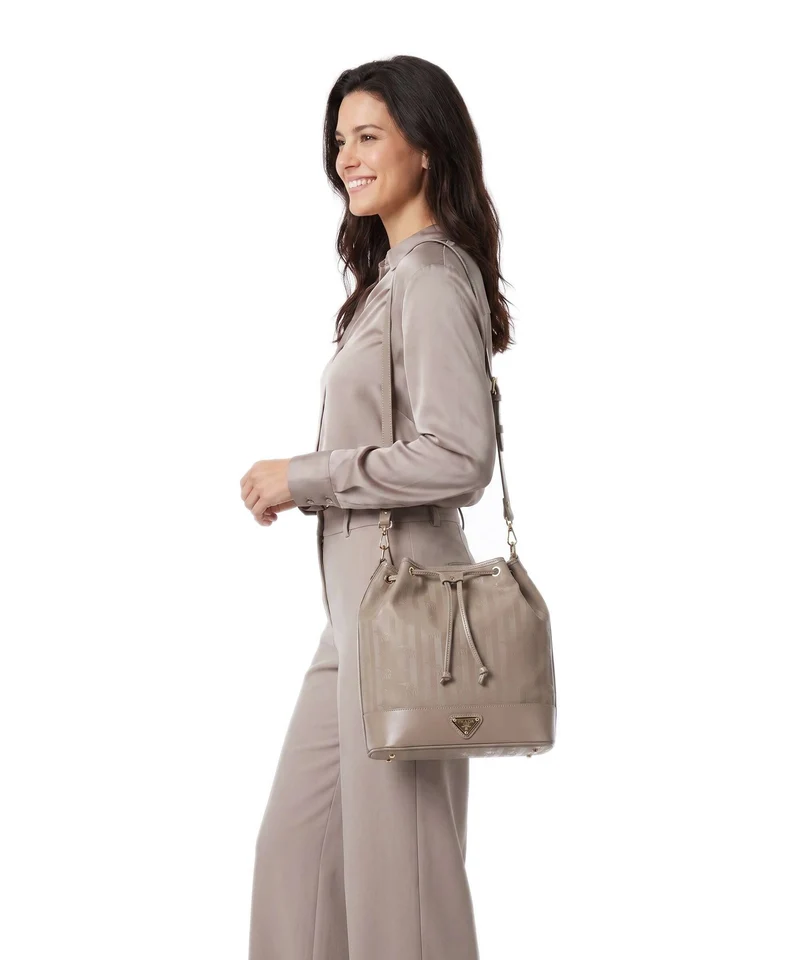 Maison Mollerus Vinerus Niesen Bucket bolso de mano taupe