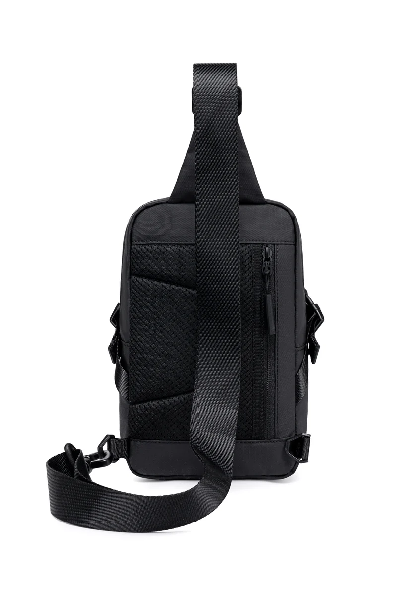 SUPER FIVE FXB00753 | Bandolera impermeable para tablet y accesorios con diseño urbano moderno