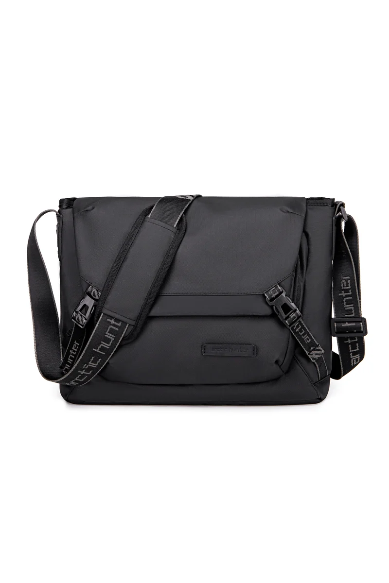 ARCTIC HUNTER K00528 | Maletin tipo Cartero impermeablera
