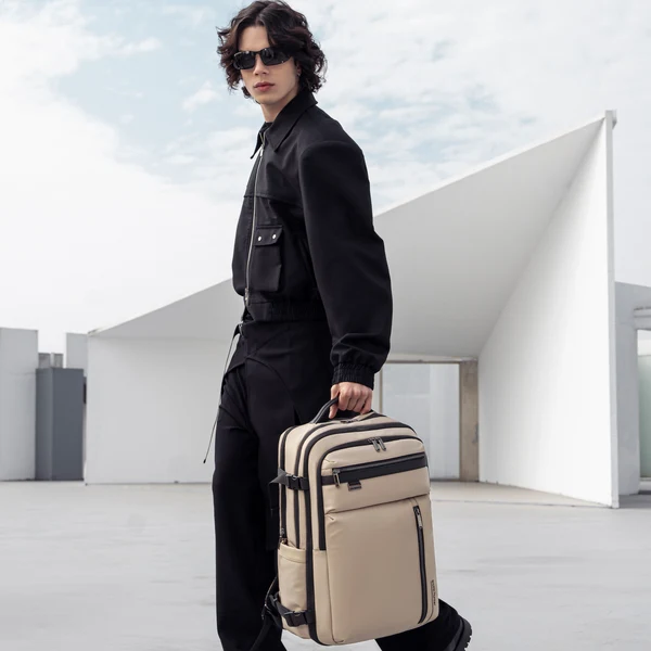ARCTIC HUNTER B00833 | Mochila Ejecutiva de Viaje expandible de Nylon impermeable con diseño profesional